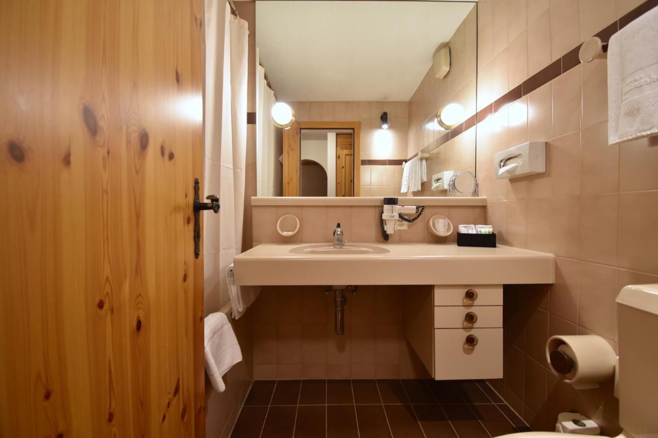 Hotel Laaxerhof 4*